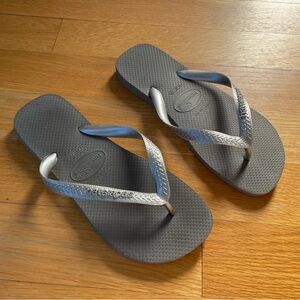 Havaianas Top Flip Flops Size Women’s 10.5-12 (Men’s 9-10) - Steel Grey Metallic
